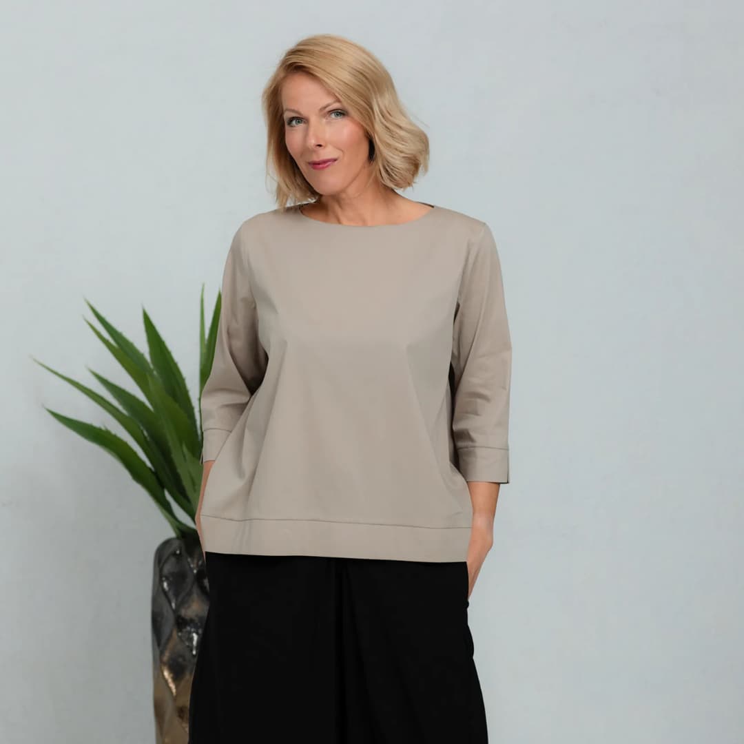JustMust minimalistlik pluus Anata - Taupe