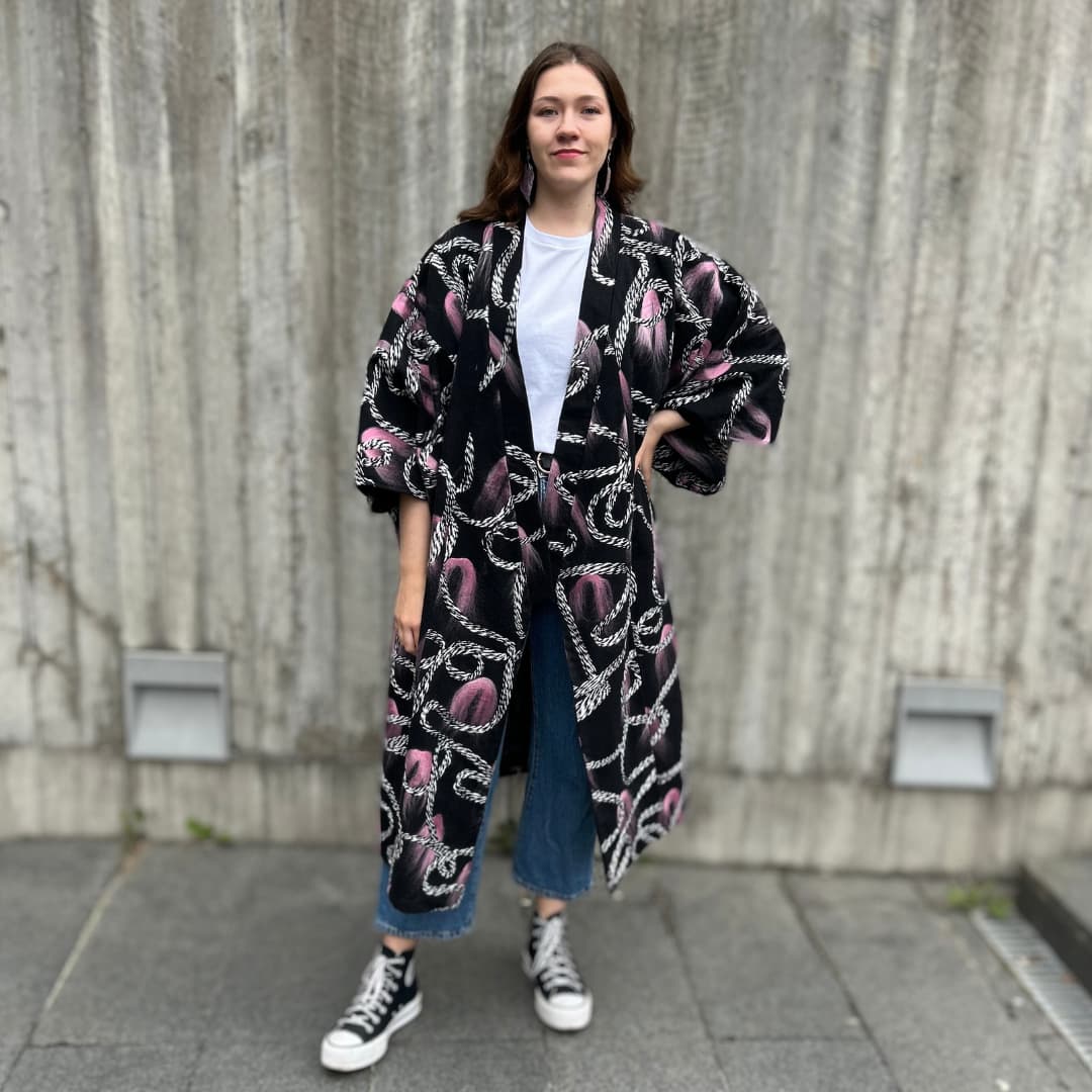 Moniik soe kimono - Must-roosa