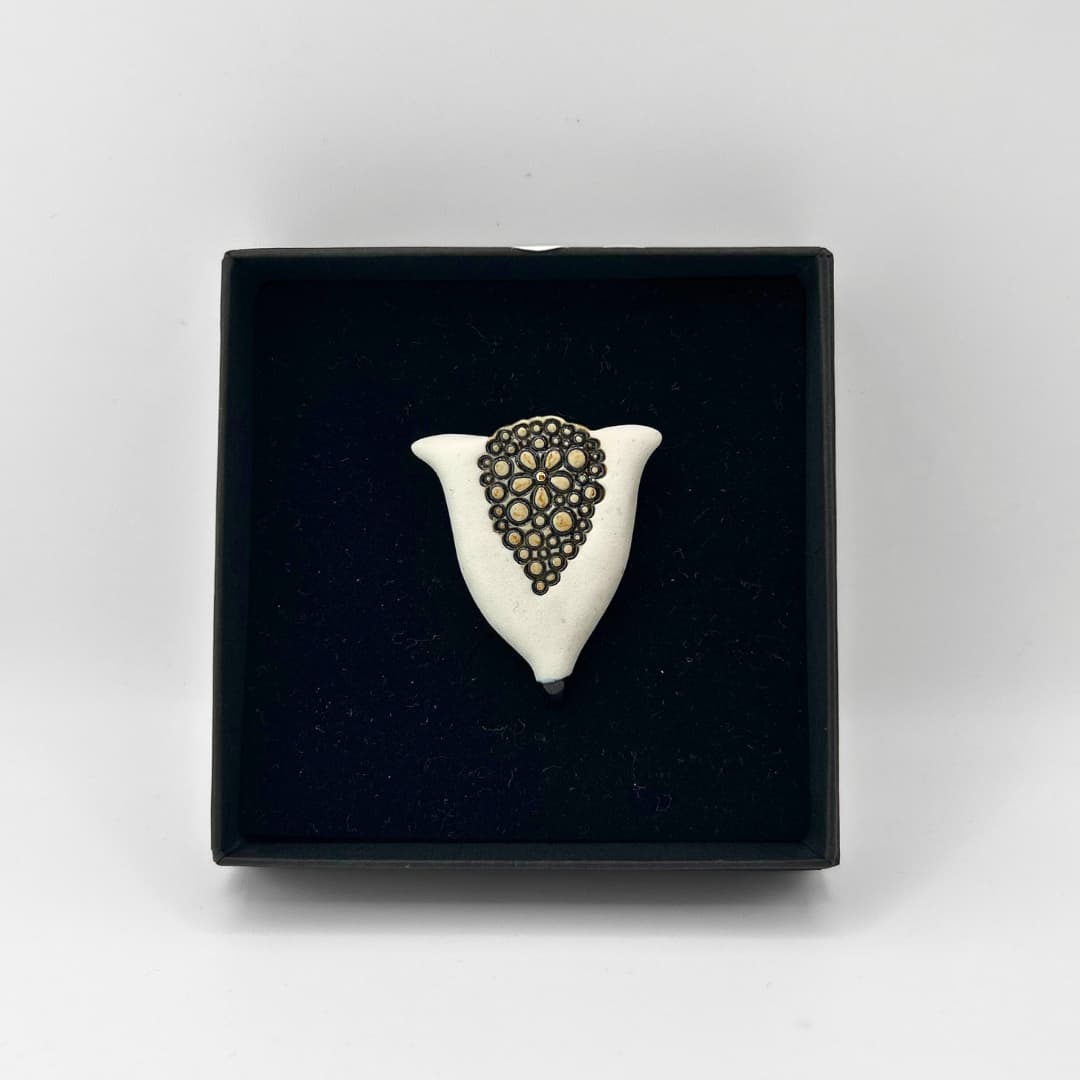 Stuudio Ankoopi pross - Valge vaas