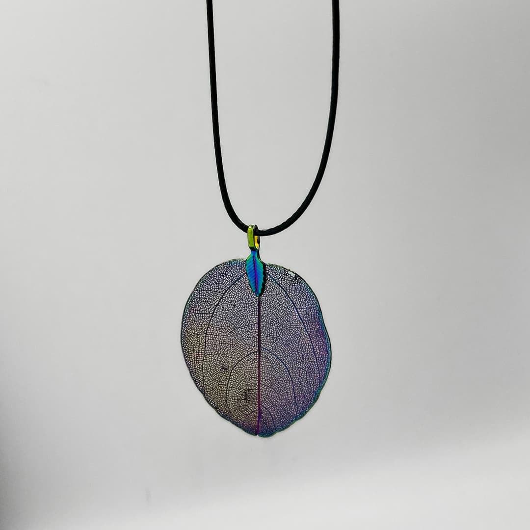 Kaelakee Leaf - Värviline