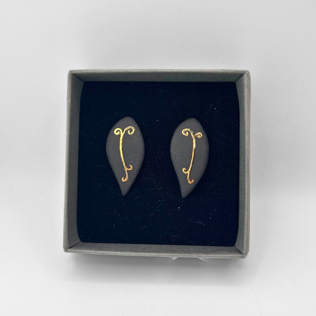 Stuudio Ankoopi kõrvarõngad - Kuldne disain