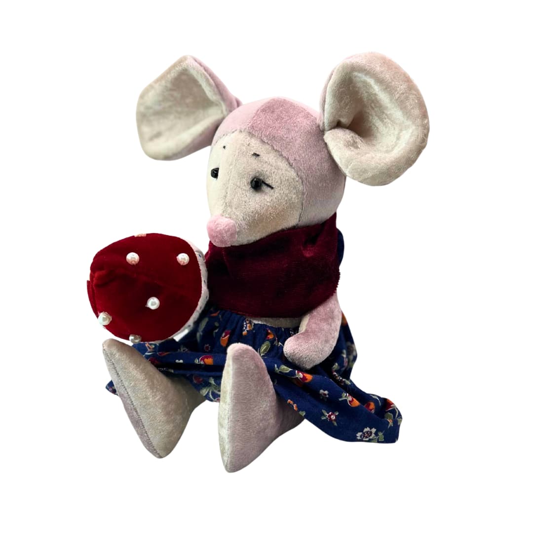 Käsitööna valminud nukk - Hiir seenega 01