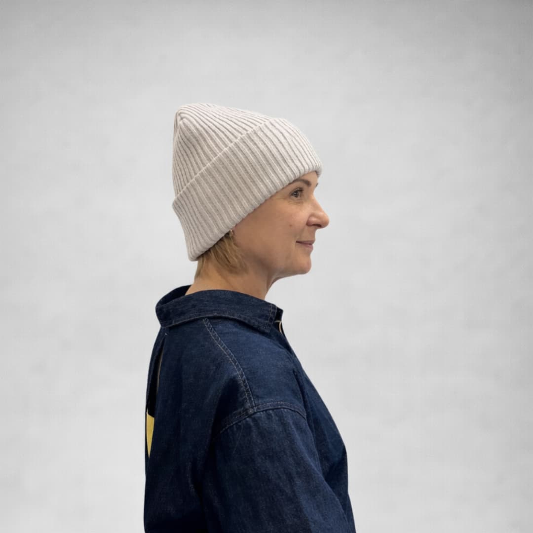 Valent müts Dino - Hall