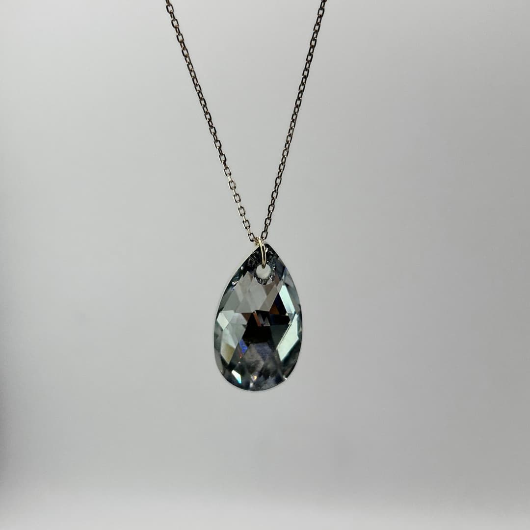 Swarovski kristalliga hõbedast kaelakee - Olivia