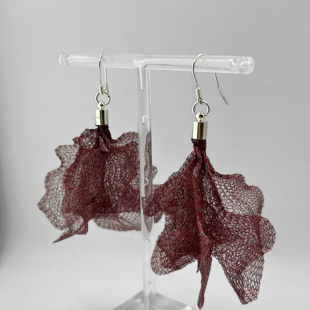 Veil of Dreams kõrvarõngad - Punakas