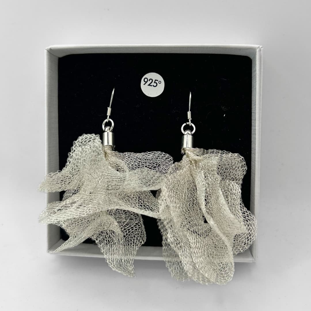 Veil of Dreams kõrvarõngad - Valge